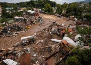 Live updates: In wake of Hurricane Helene, desperation grows to find missing people