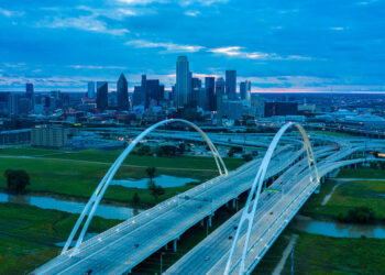 What impact do immigrants have on the Dallas economy?