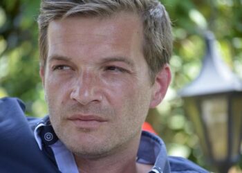 Stephen A. Smith says LeBron James confronting him at Lakers-Knicks game was ‘bulls***’ and ‘weak’ – Yahoo Sports