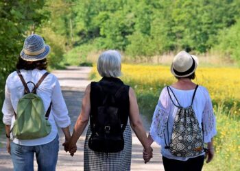 Dietary, Lifestyle, and OTC Approaches for Managing Symptoms of Menopause – Pharmacy Times