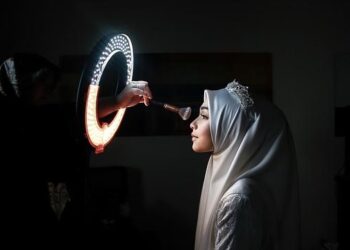 Scientists turn light into a ‘supersolid’ for the 1st time ever: What that means, and why it matters – Livescience.com