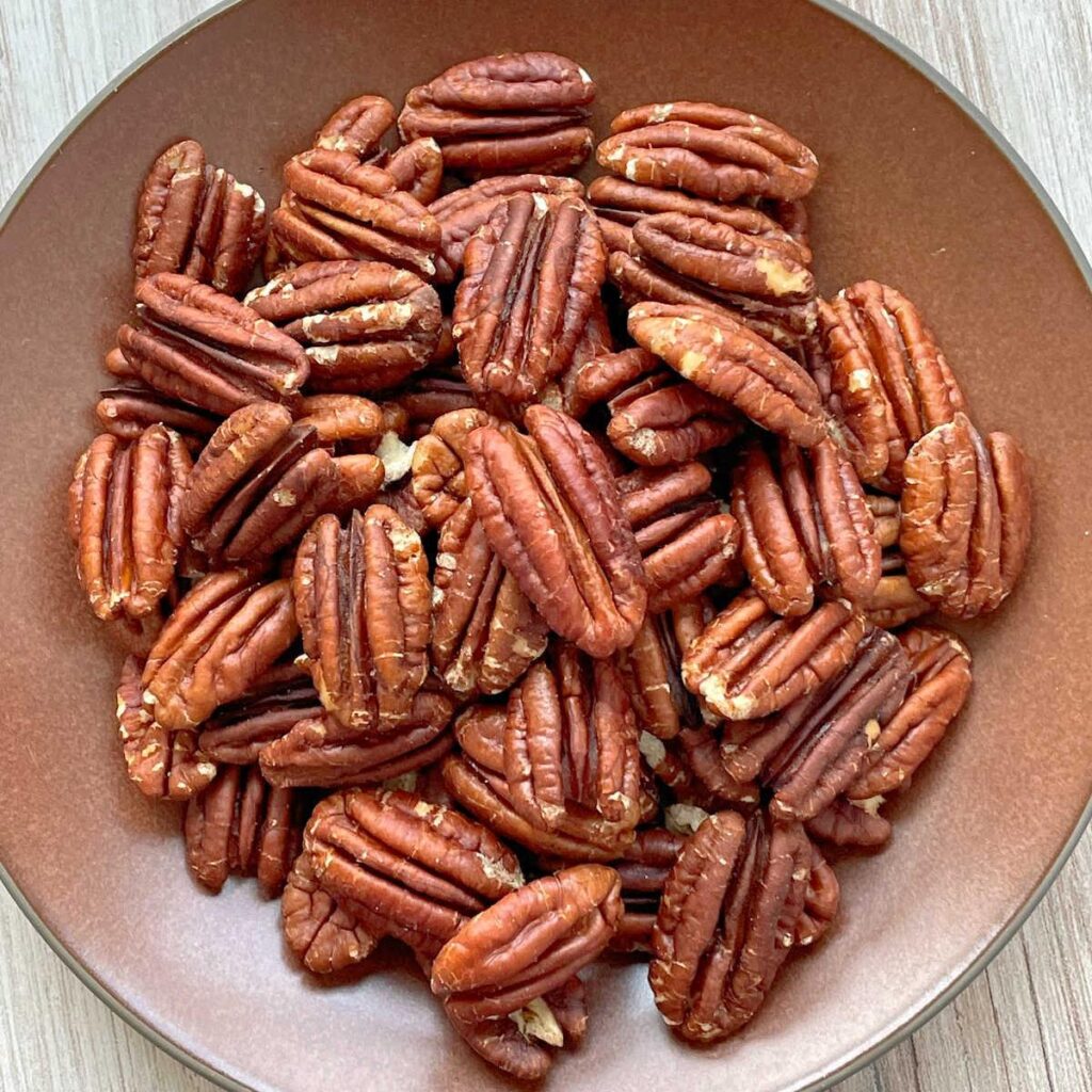 Eating pecans daily may lower heart attack and stroke risk – The Weekly Journal
