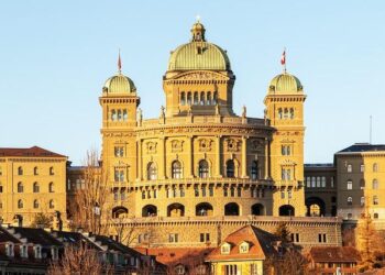 Fed predicts slowdown but no collapse of US economy amid turbulence of Trump’s early days – Le Monde