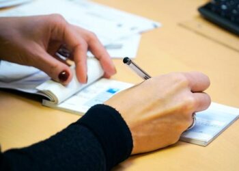 Trump administration may fire more than 1,000 EPA scientists and scrap research office, Democrats say – The Guardian