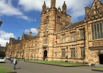 In labs across Brown, STEM Day brings science to life for local high school students – Brown University