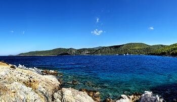 Mia Love, first Black Republican congresswoman, dies after cancer battle – CNN