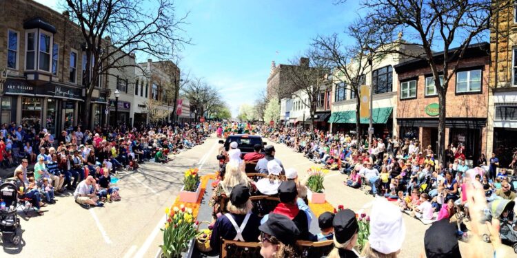 Tulip Time Entertainment at the Opera House – KNIA KRLS Radio