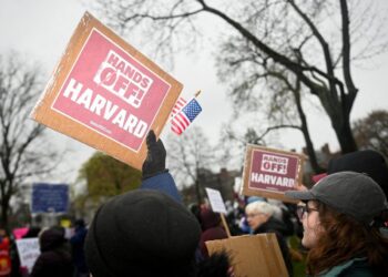 Garber Joins More Than 180 University Leaders in Statement Against ‘Political Interference’ With Higher Ed – The Harvard Crimson