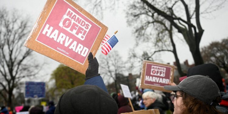 Garber Joins More Than 180 University Leaders in Statement Against ‘Political Interference’ With Higher Ed – The Harvard Crimson