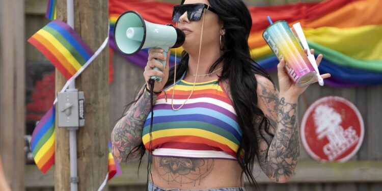 Tampa baes 📸: @ekioma – Instagram