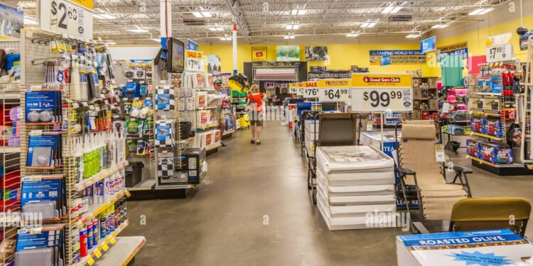 Camping World CEO Marcus Lemonis shutters North Carolina store amid giant flag dispute – Fox Business