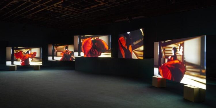 Review: Isaac Julien dreams a world at the de Young Museum – Mission Local