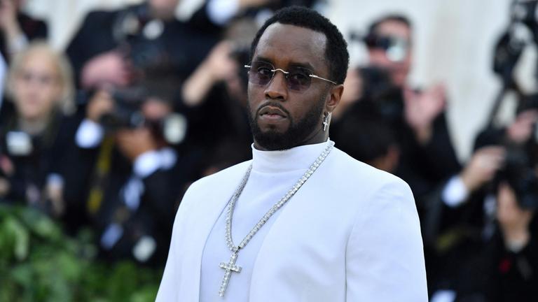 Diddy’s Attorneys Claim Mogul Led ‘Swinger’ Lifestyle At Pre-Trial Hearing – iHeart