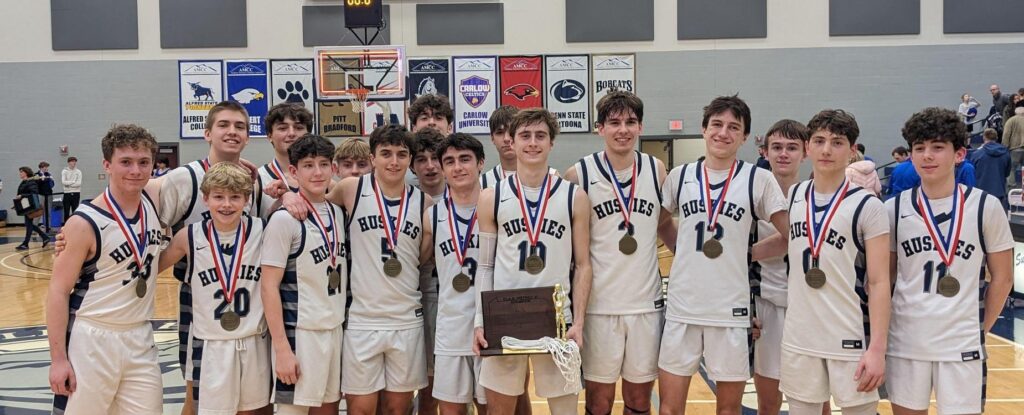 Bishop Carroll boys and girls track and field – altoonamirror.com