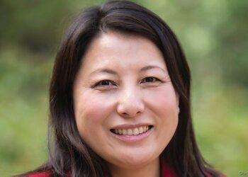 In the News: Dr. MayKao Hang and Melanie Ferris on Minnesota’s Health Care System – Newsroom | University of St. Thomas