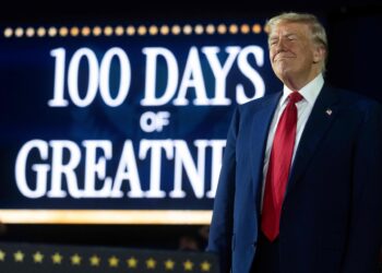 Trump tells business chiefs he needs ‘little bit of time’ as US economy shrinks – BBC