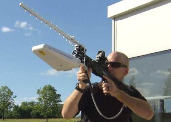 Pentagon seeks drone-killing technology that’s safe for civilians – Defense News