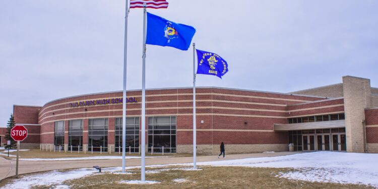 Wisconsin schools losing $8M in federal mental health grants after Trump administration decision – WPR
