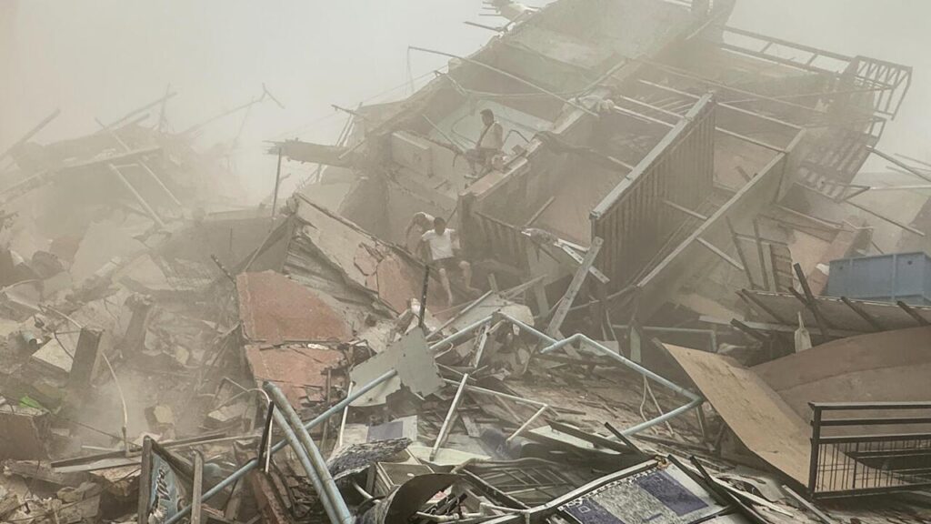 ‘Massive earthquake’ in politics could lead to Tory extinction, says Hunt – The Guardian