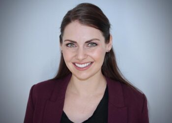 In the News: Olivia Keller ’26 Featured on ‘WoMN in Sports’ – Newsroom | University of St. Thomas