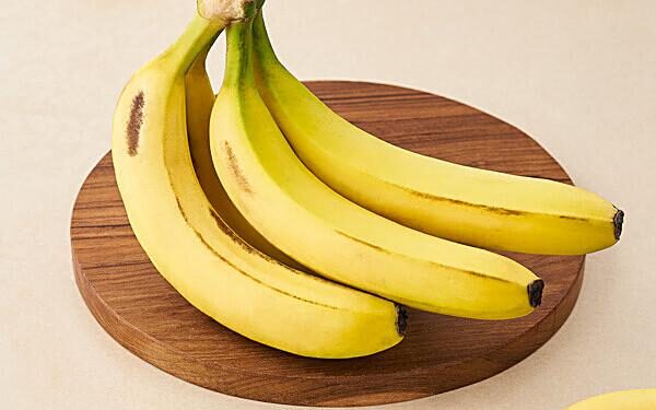 Climate crisis threatens the banana, the world’s most popular fruit, research shows – The Guardian