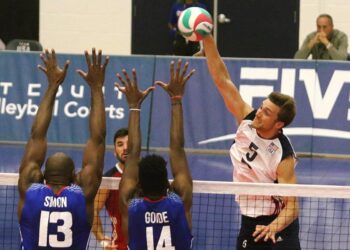 Attention to men’s professional sports still outpaces women’s, but there is closer parity for college sports – AP-NORC