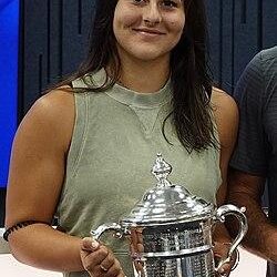Rome: New racquet, sober lifestyle kickstarts latest Bianca Andreescu comeback – Tennis.com