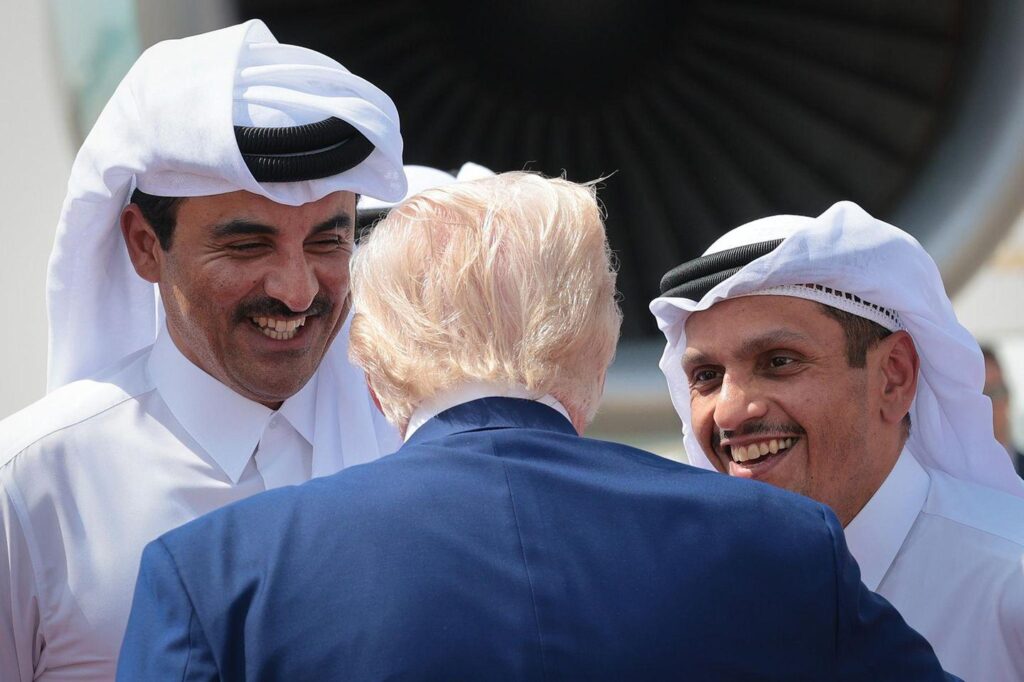 Trump mocks France’s WWII victory celebrations in Qatar army speech – Euronews.com