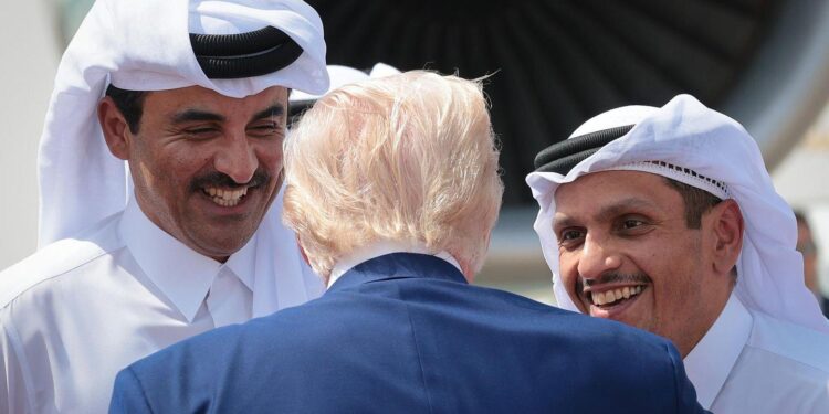 Trump mocks France’s WWII victory celebrations in Qatar army speech – Euronews.com