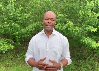 Apex mayor lead 1,000 men in march for mental health awareness – WRAL.com