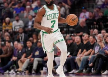 Jaylen Brown was reportedly playing through partially torn meniscus in final months of Celtics’ season – Yahoo Sports