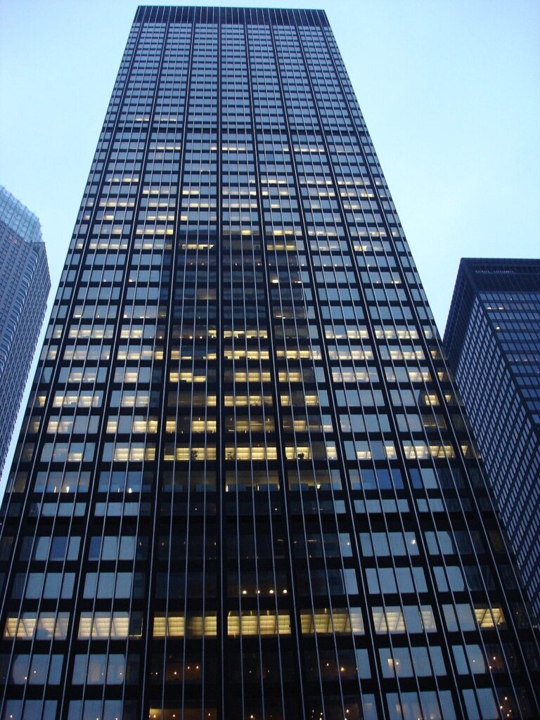 JPMorgan Chase plans to spend $18B in technology in 2025 (JPM:NYSE) – Seeking Alpha