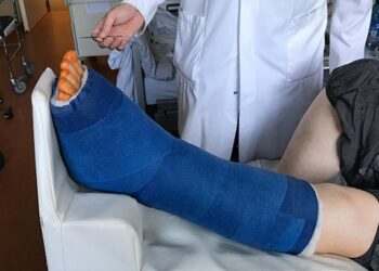 Meet the Cast of FX’s New Comedy ‘Adults’ – WFXG