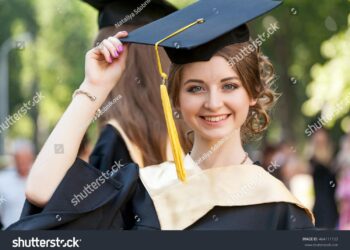 College graduates say job prospects look bleak in science and environmental professions – KGOU