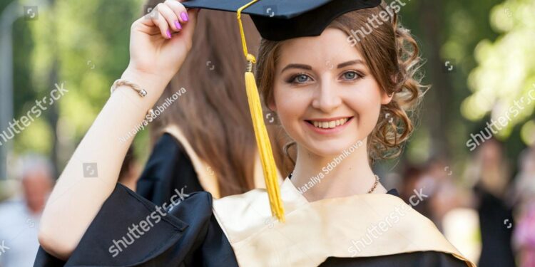 College graduates say job prospects look bleak in science and environmental professions – KGOU