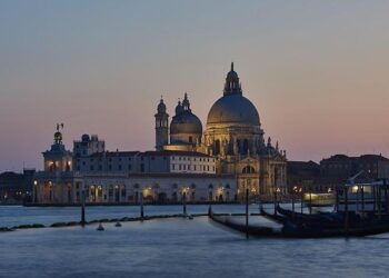 I booked basic economy on JetBlue and got a premium coach seat. I’d only splurge on the $180 upgrade for long flights. – Business Insider