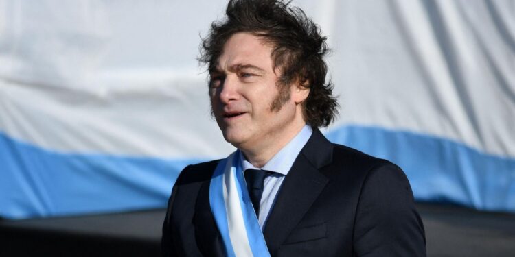 Javier Milei courts undeclared cash to dollarise Argentina’s economy – Financial Times