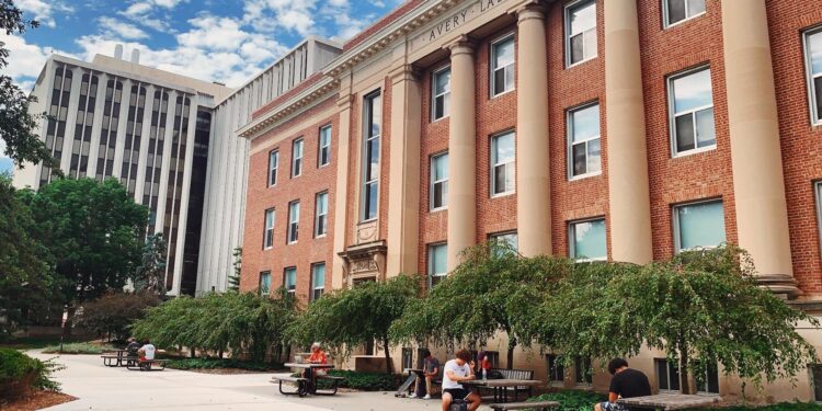 Q&A: Everything you need to know about W&M’s School of Computing, Data Sciences & Physics – W&M News