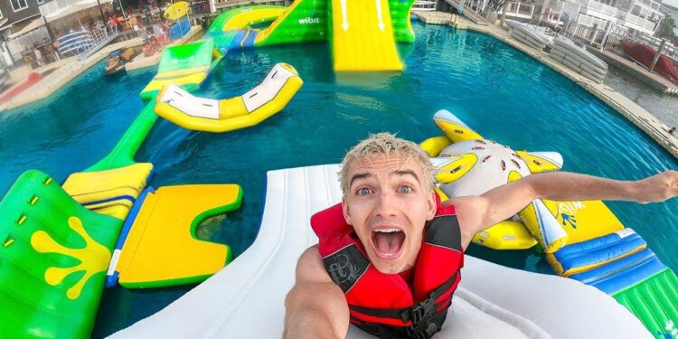 Cool off in a giant inflatable waterpark near Vancouver this summer – Daily Hive Vancouver