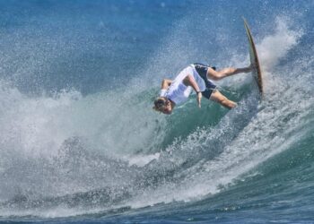 Statewide Hawaii high school surfing closer with passage of funding bill – Spectrum News