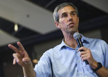 Texas Democrat Beto O’Rourke returns to Houston area for another town hall – Houston Public Media