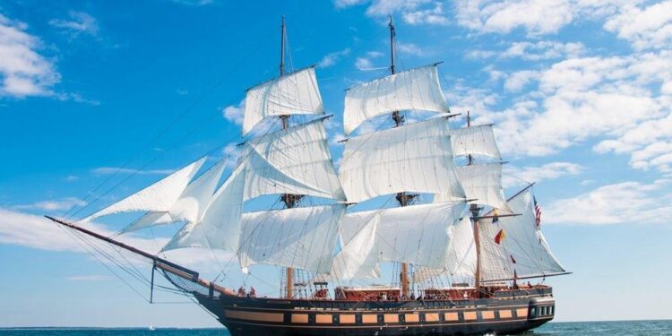 Tall ship brings ESA ocean science training to Nice – European Space Agency