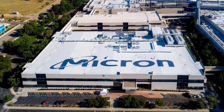 Micron Technology (NASDAQ:MU) Stock Price Expected to Rise, UBS Group Analyst Says – MarketBeat