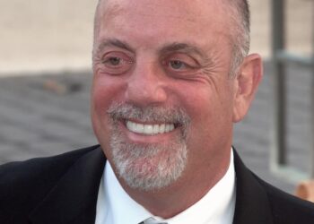 Billy Joel jokes about aging, cremation after brain disorder diagnosis – Fox News