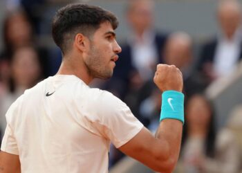 Alcaraz tops Sinner in a French Open final for the ages – Yahoo Sports