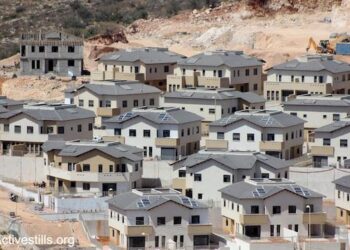 Judge signs settlement; colleges to pay athletes – ESPN