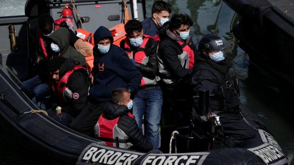 Tell us your immigration crackdown story – CNN