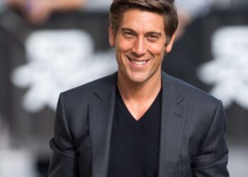 David Muir, Diane Sawyer, Charlie Gibson honor ‘World News Tonight’ stage manager – MSN