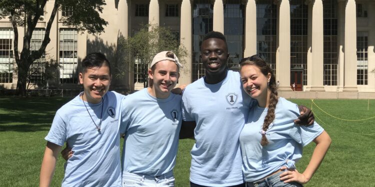 MIT student wins first-ever Stephen Hawking Junior Medal for Science Communication – MIT News