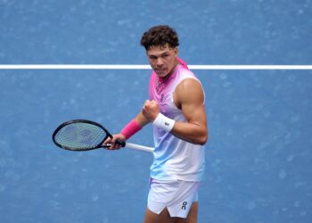 Ben Shelton’s sister booed by Wimbledon crowd when job revealed – Yahoo Sports